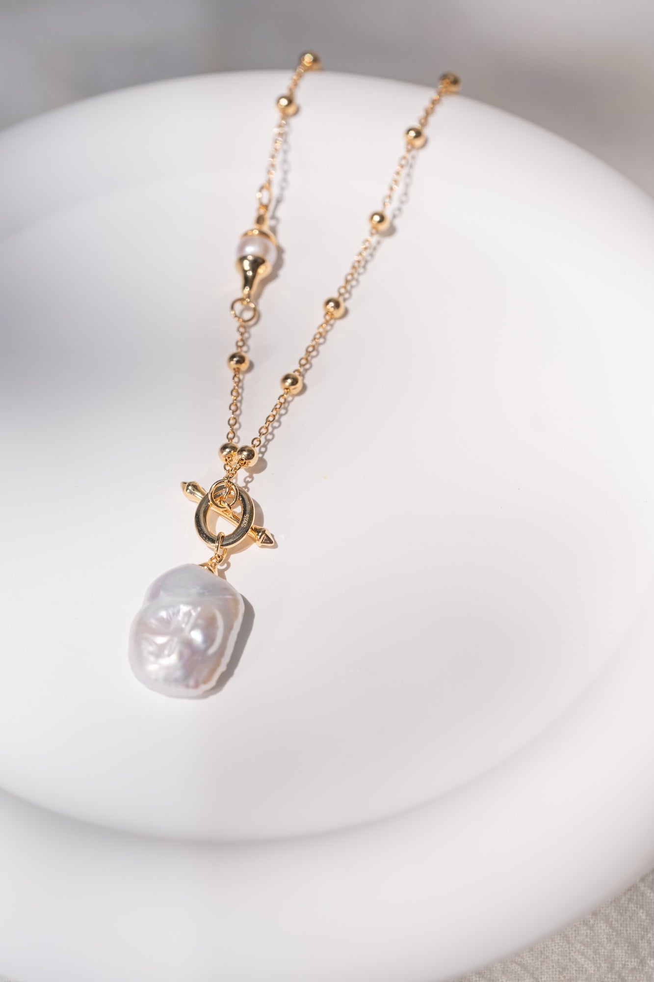 Golden Drift Baroque Pearl Necklace