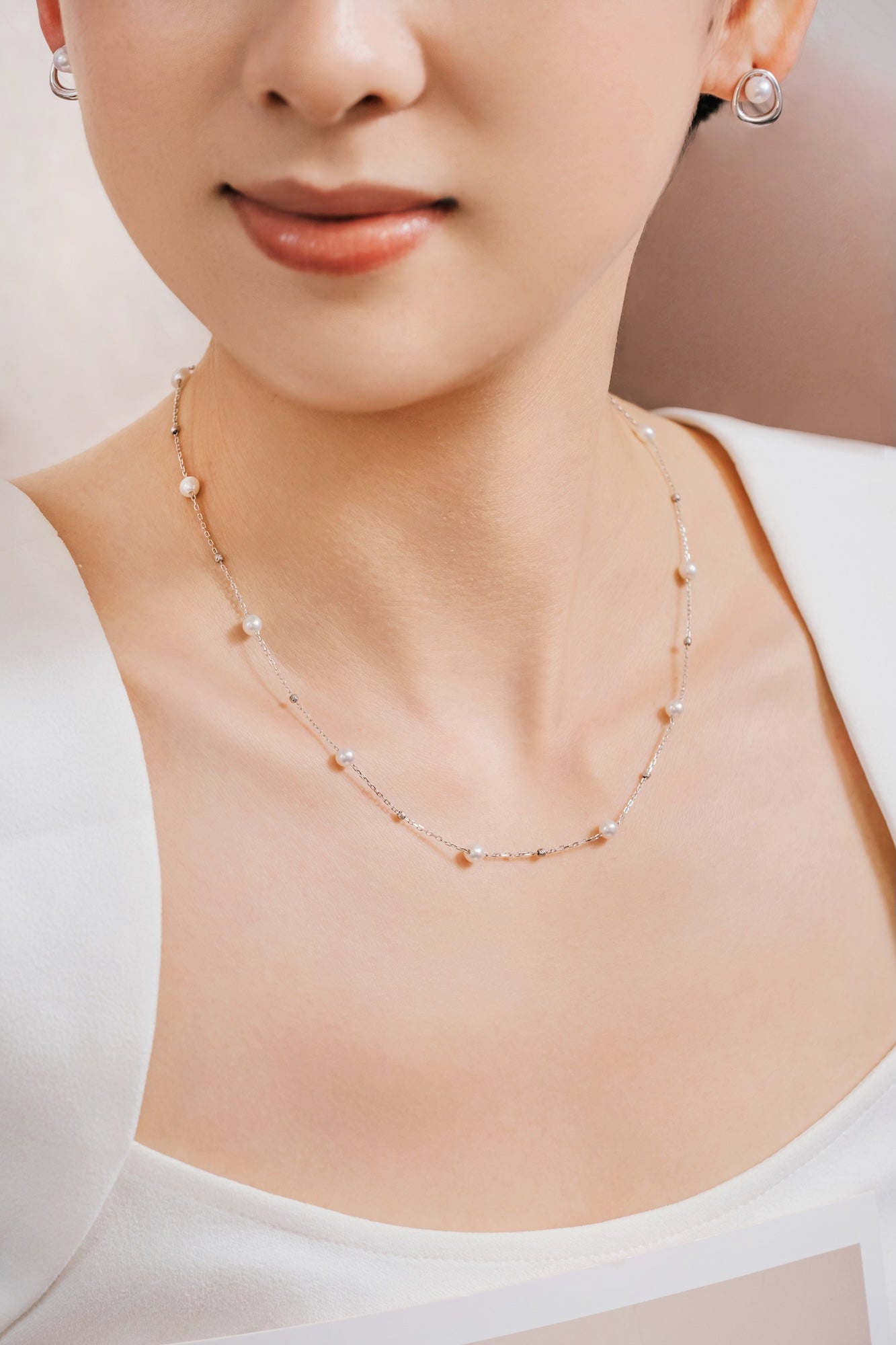 Orbit Pearl Earrings