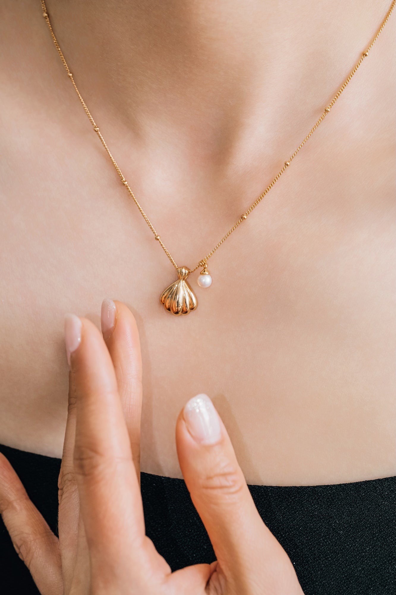 Seashell Pearl Necklace