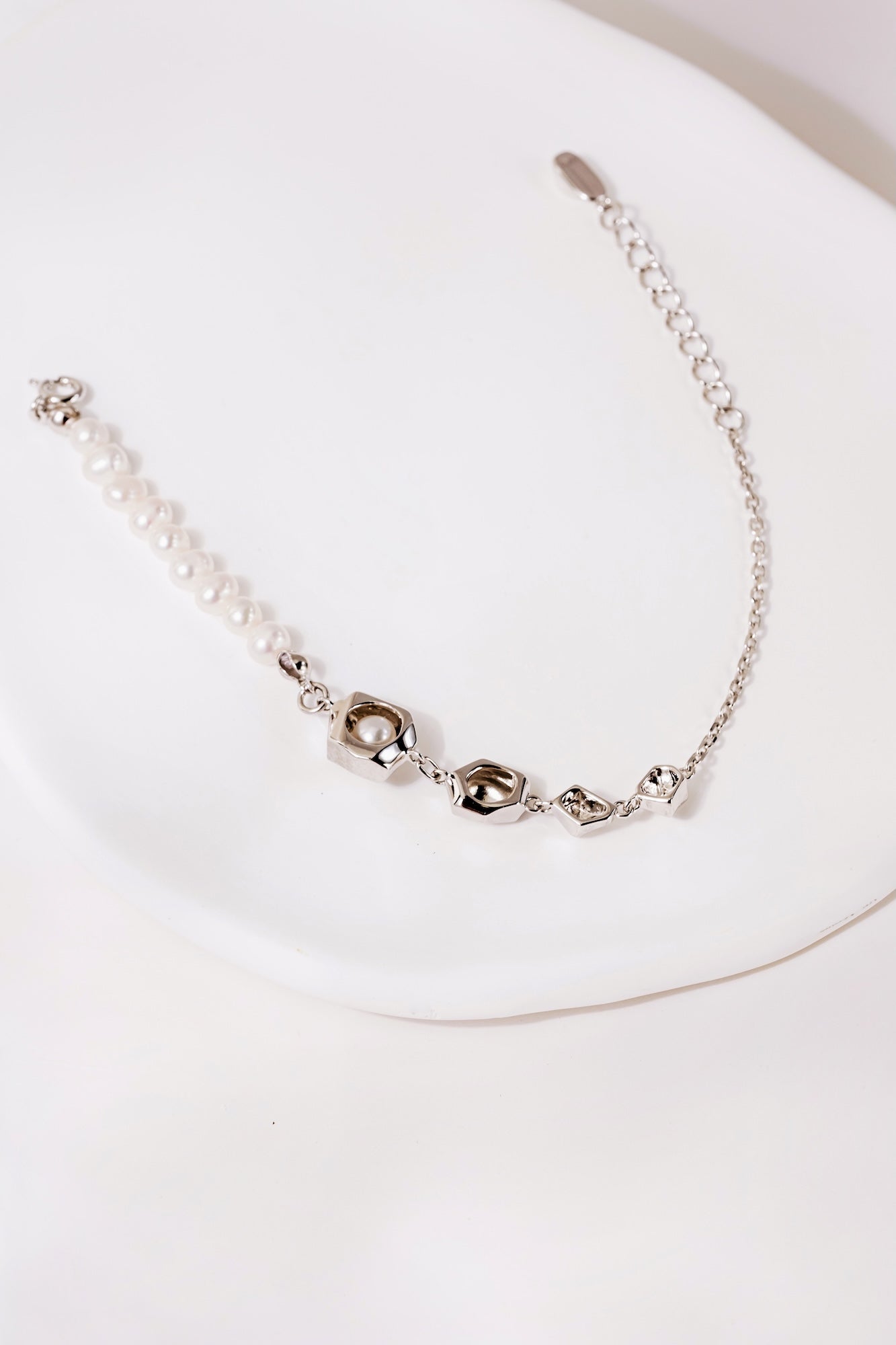 Terra Geo Pearl Bracelet