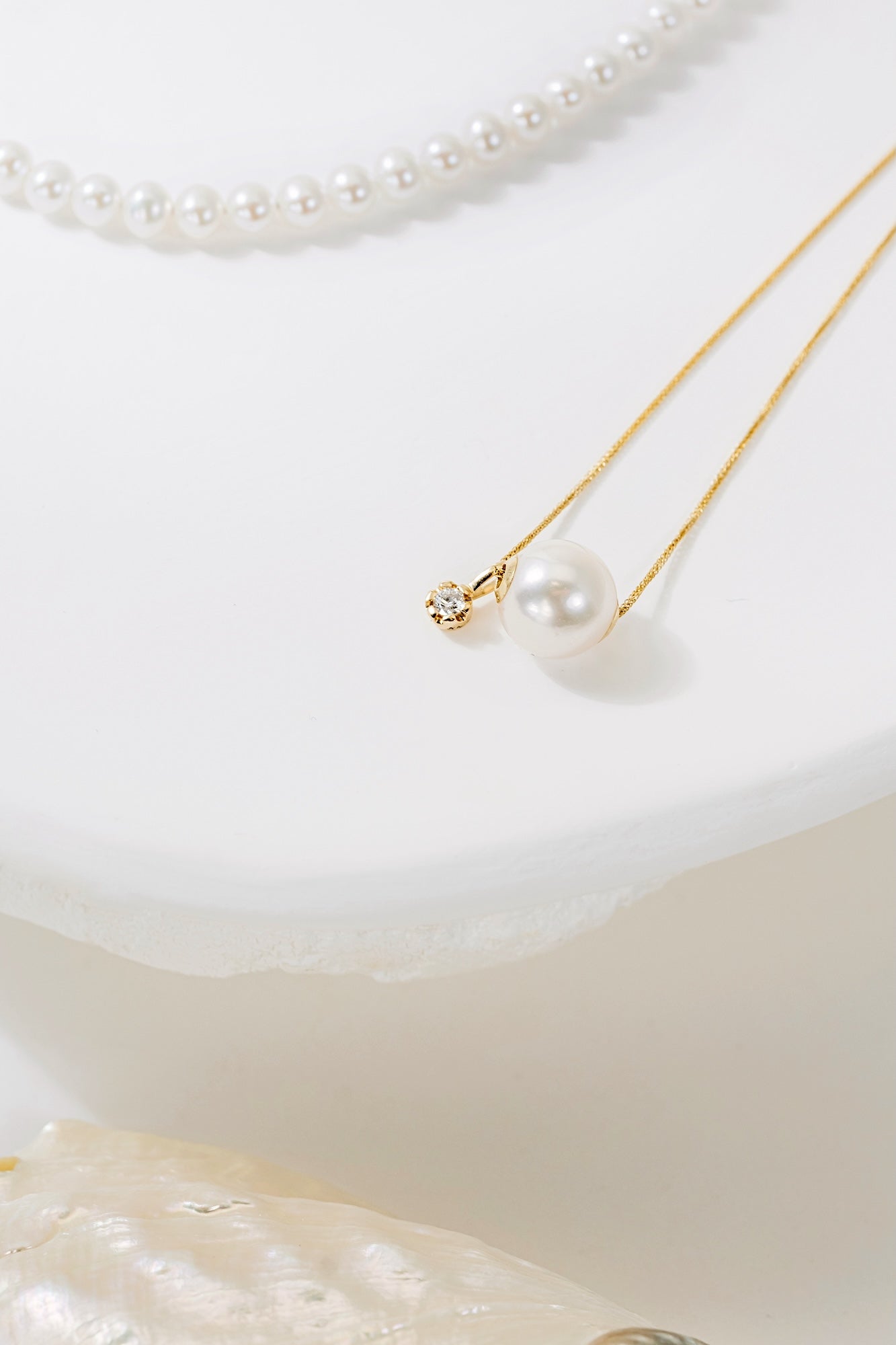 Pathlight 8-8.5mm Akoya Pearl Necklace 18K Gold with Diamond