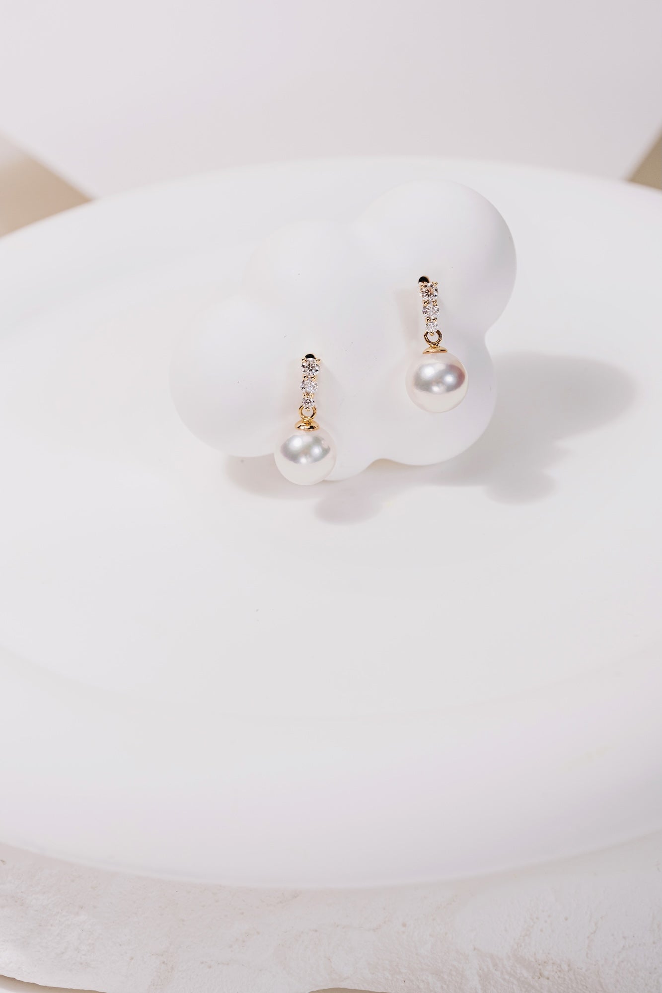 Celeste Drop 7.5-8mm Akoya Pearl Earrings 18K Gold