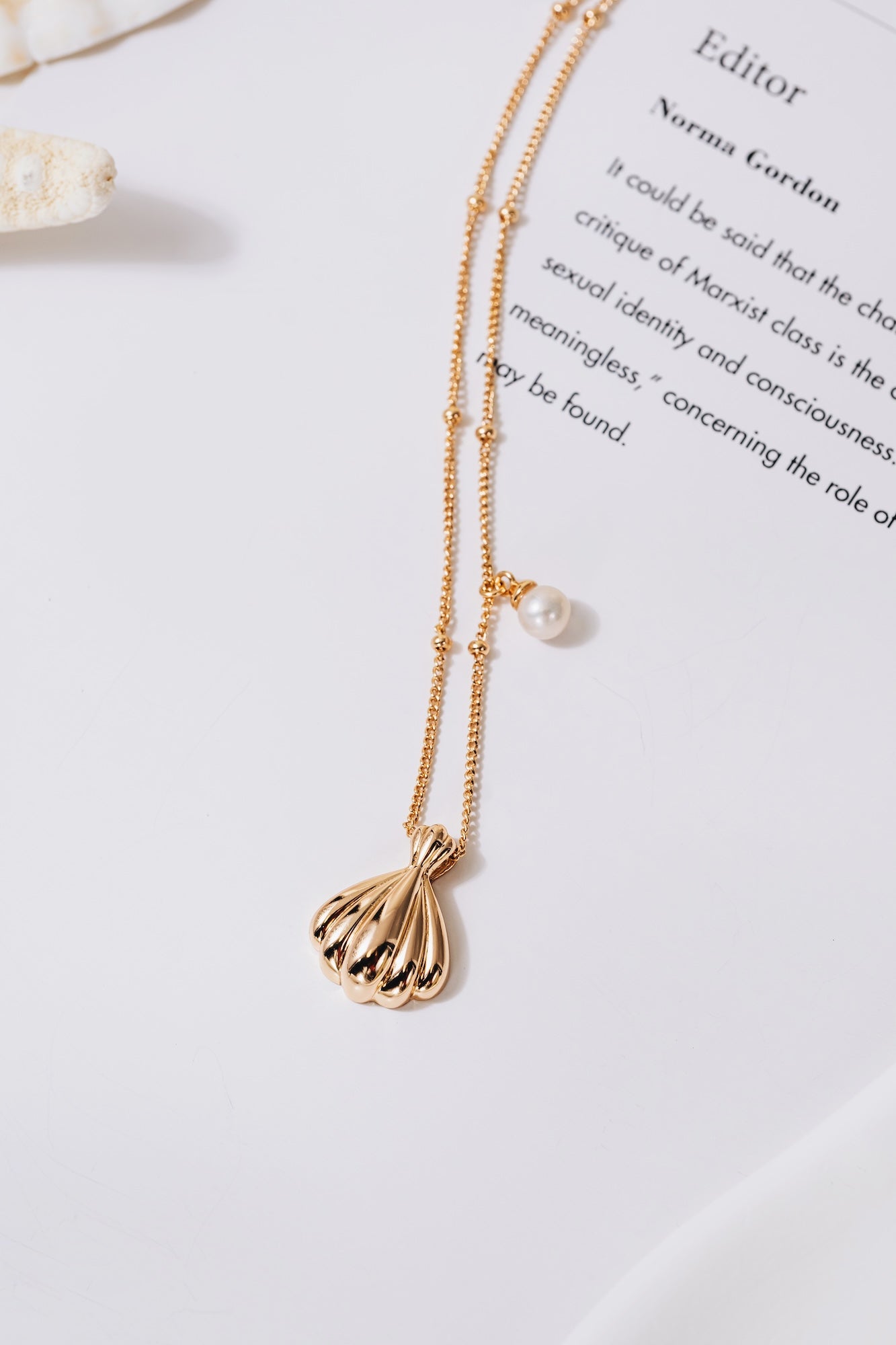 Seashell Pearl Necklace