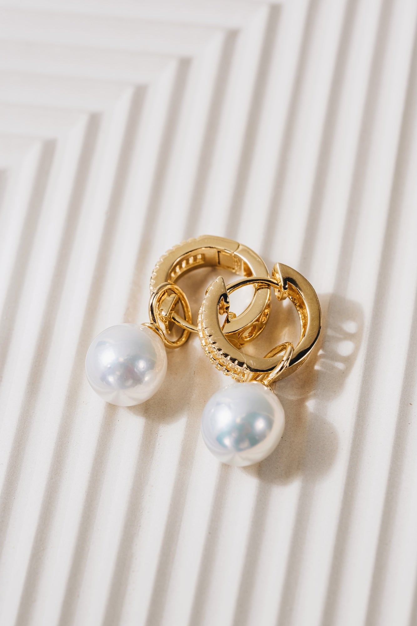 Illume Baroque Pearl Hoop Earrings