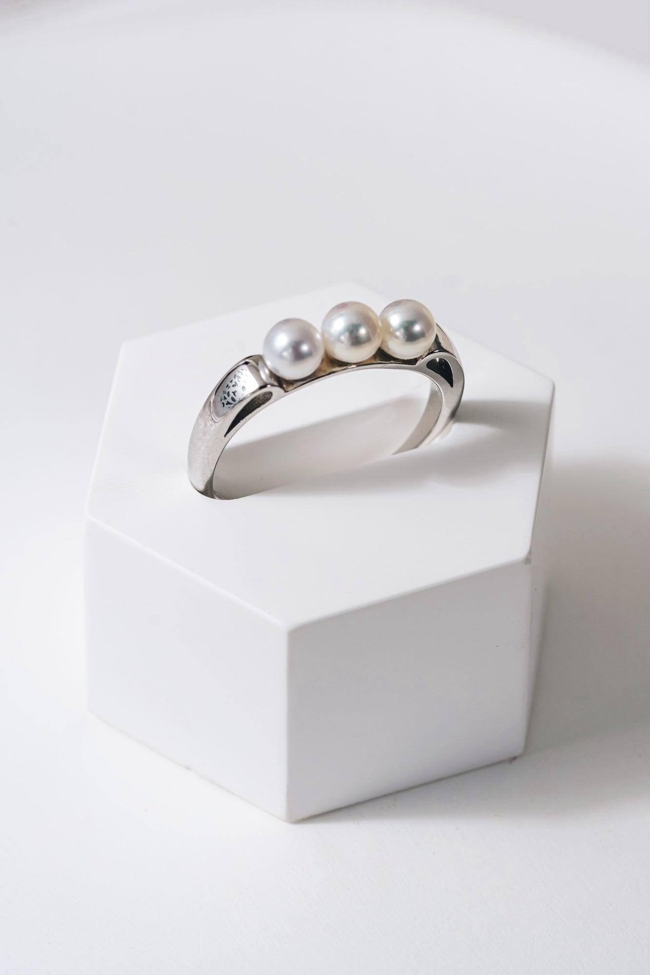 Trinity Baby Pearl Ring
