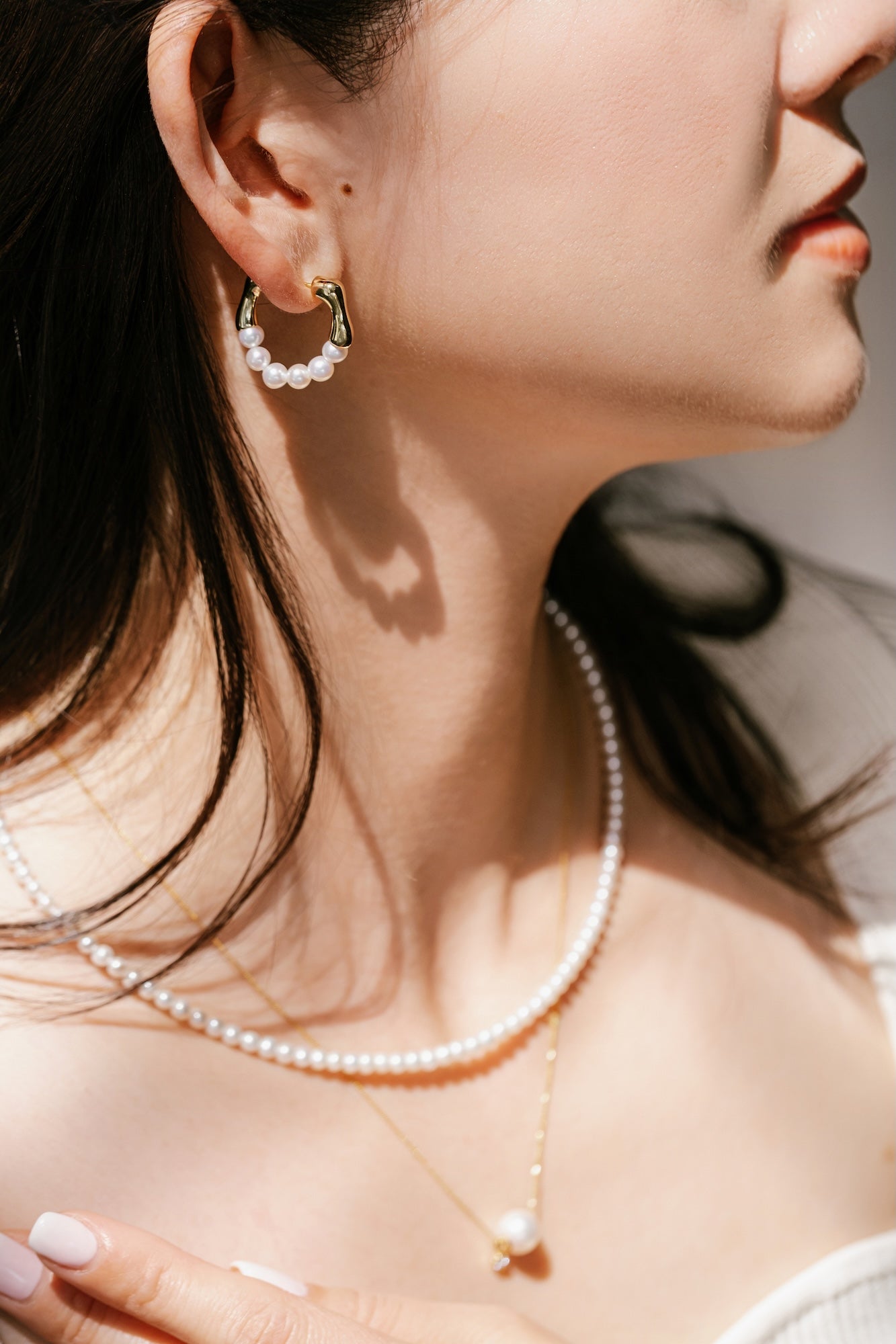 Link Pearl Hoop Earrings