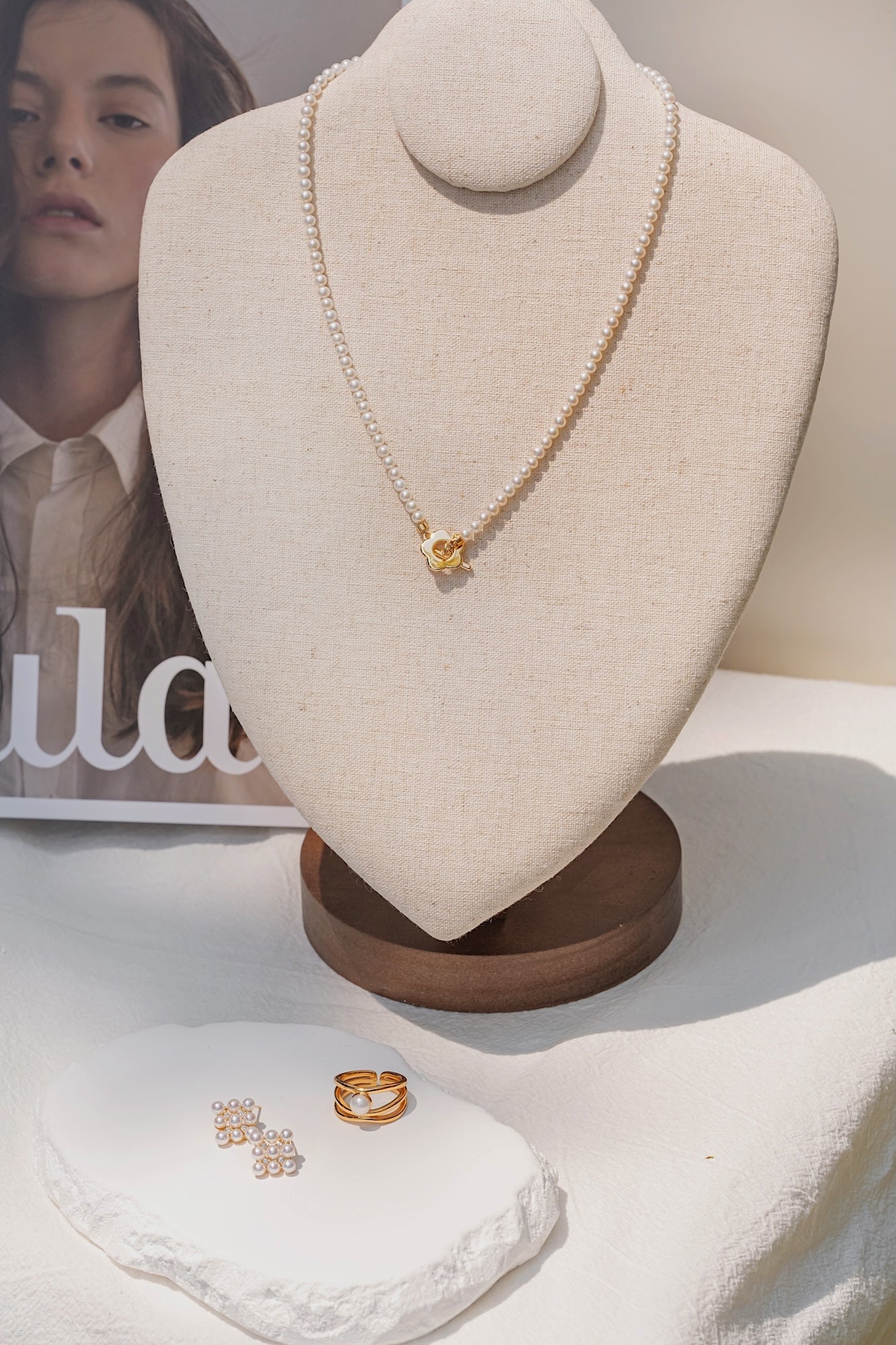 Bloomlock Freshwater Baby Pearl Necklace