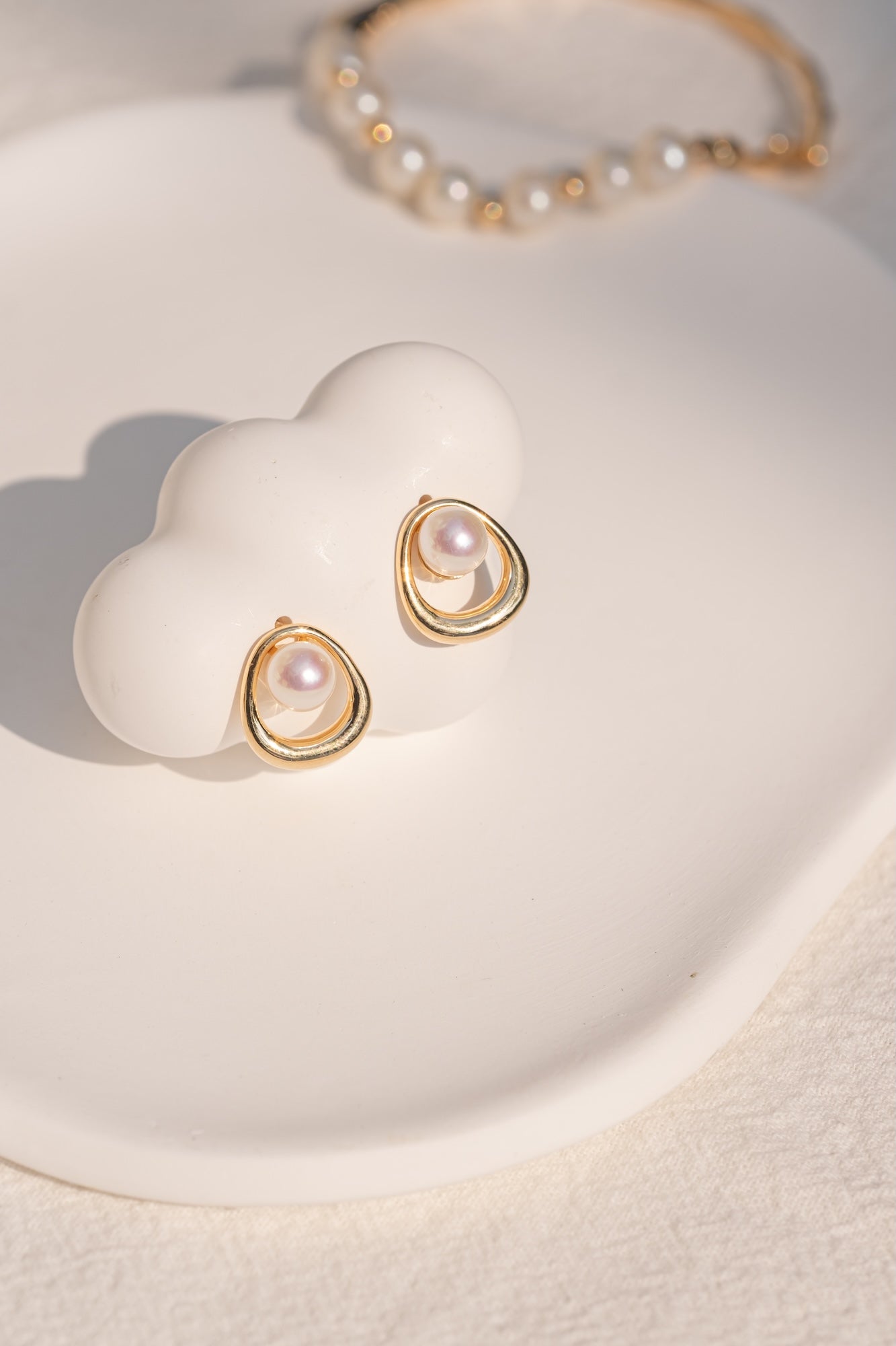 Orbit Pearl Earrings