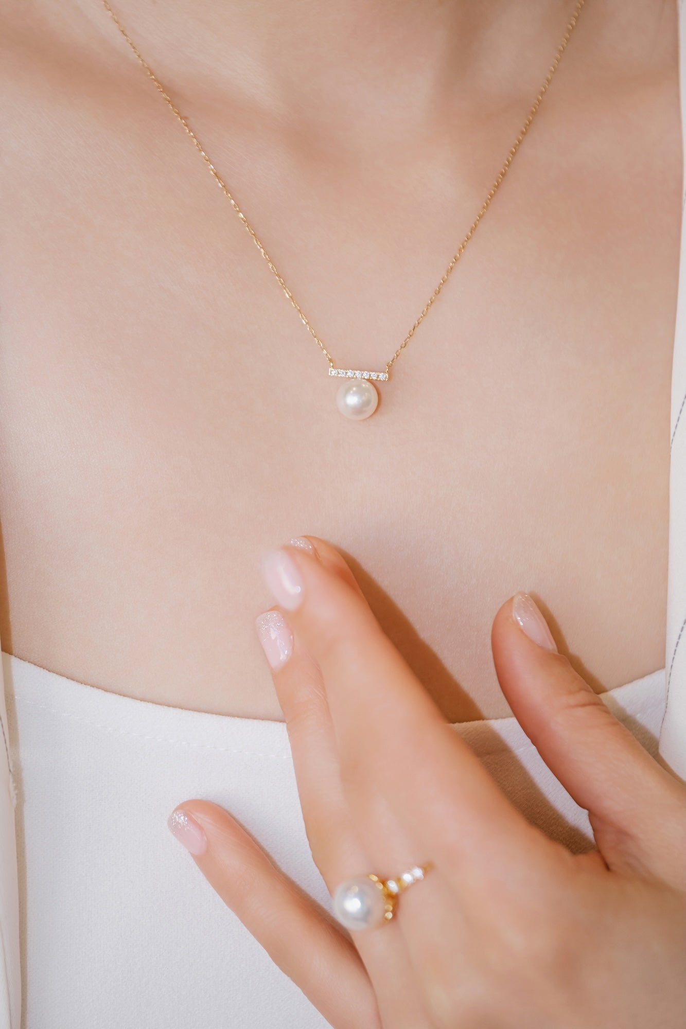 Equinox 8-8.5mm Akoya Pearl Necklace 18K Gold