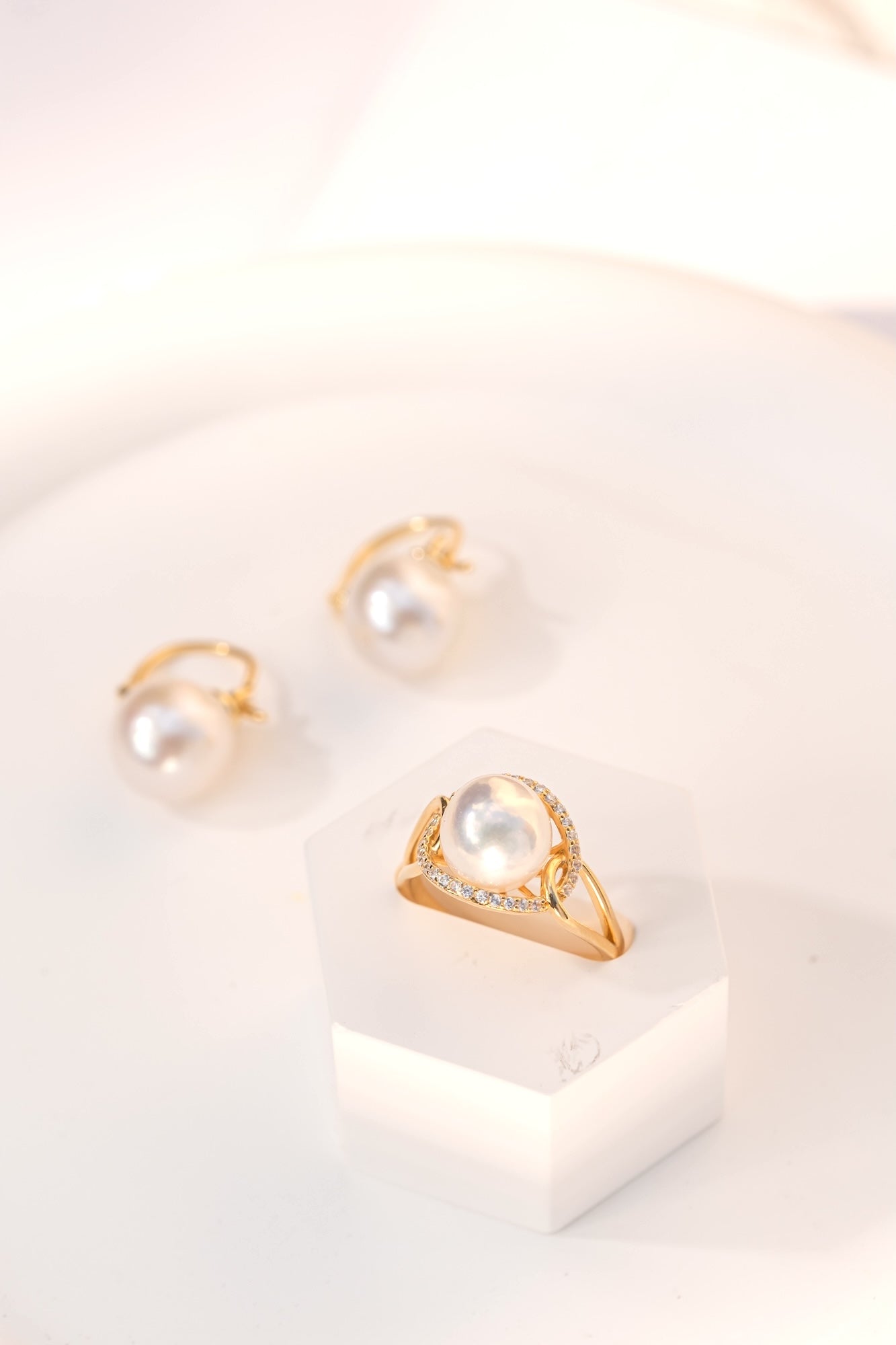 Solare Pearl Ring