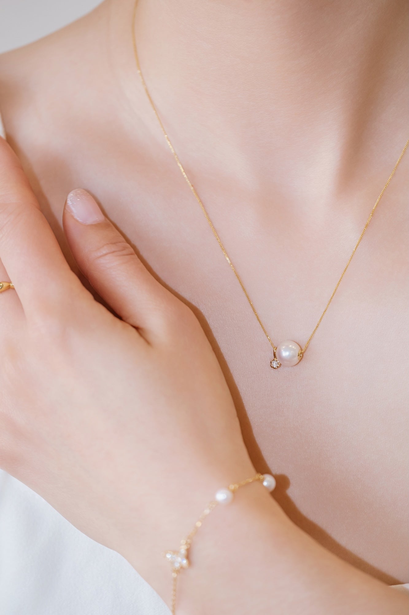 Pathlight 8-8.5mm Akoya Pearl Necklace 18K Gold with Diamond