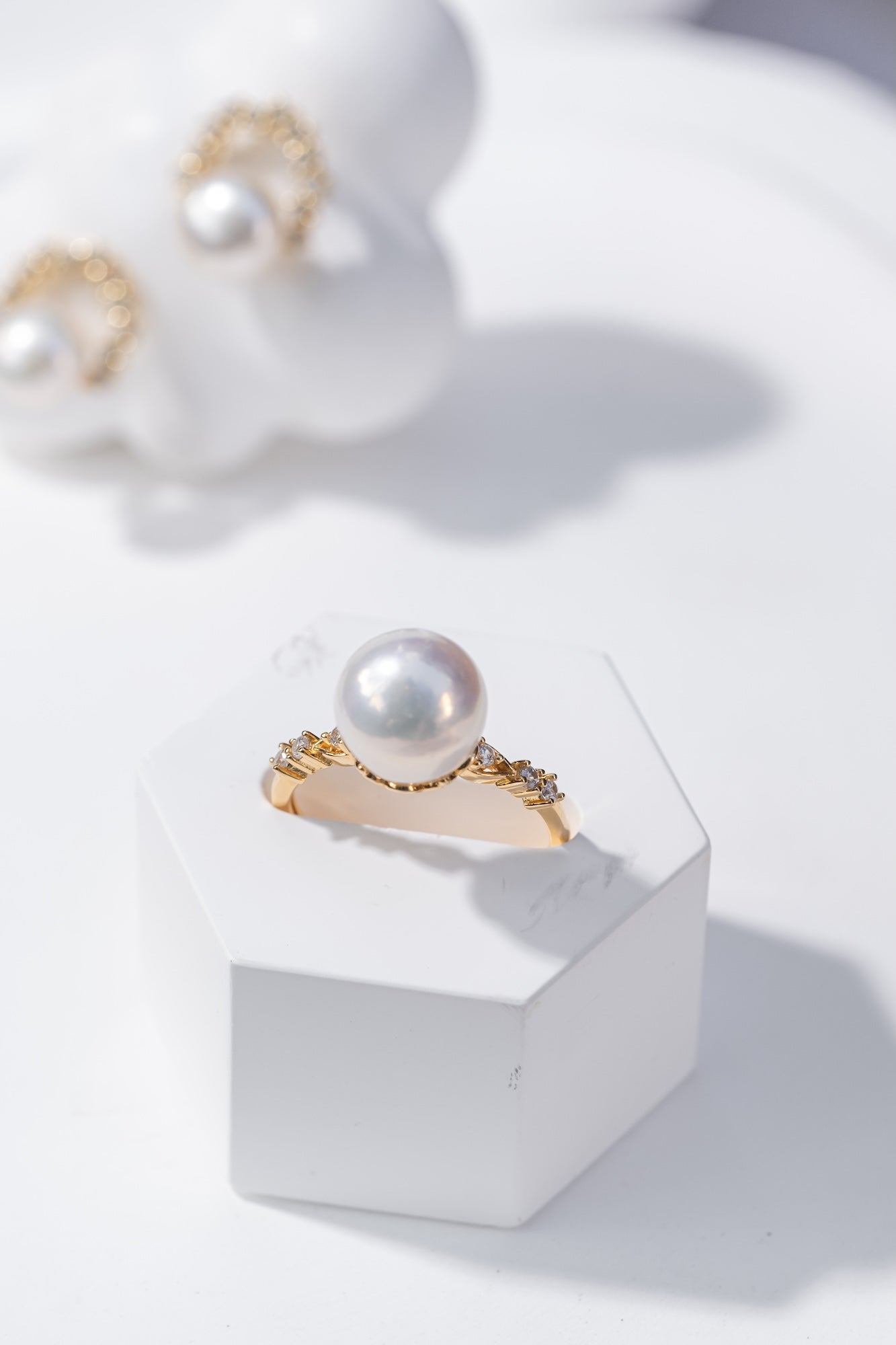 Etherea Pearl Ring