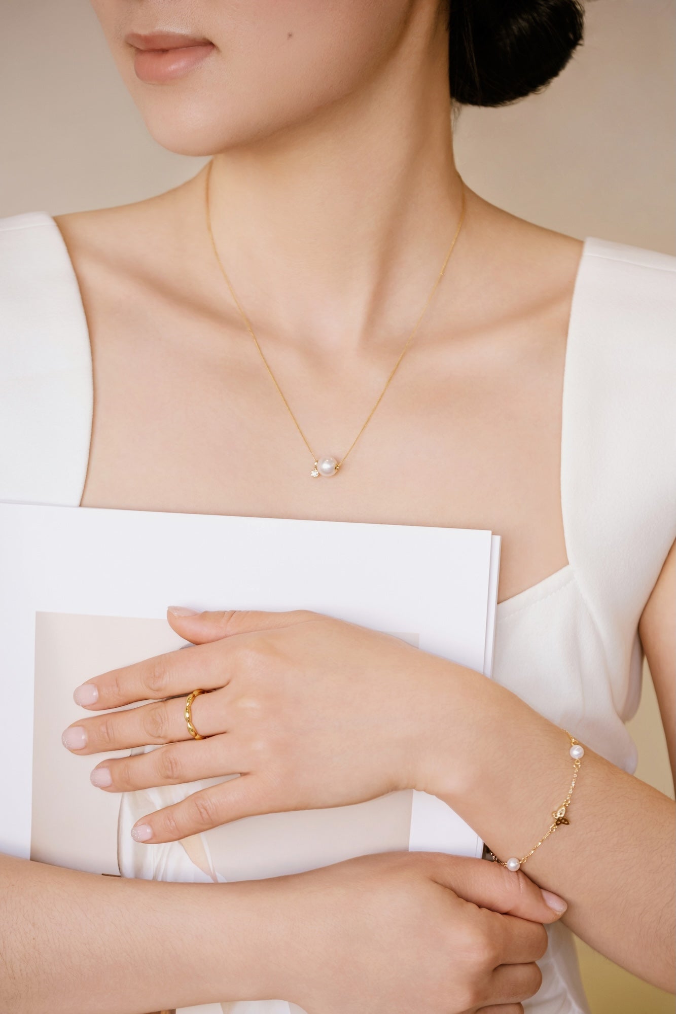 Pathlight 8-8.5mm Akoya Pearl Necklace 18K Gold with Diamond