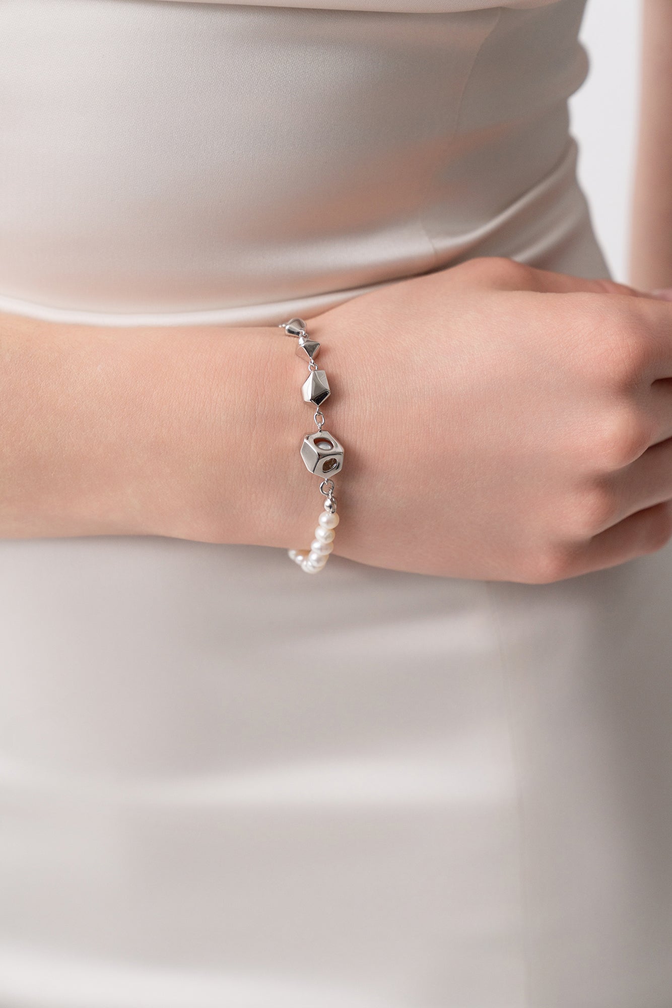 Terra Geo Pearl Bracelet