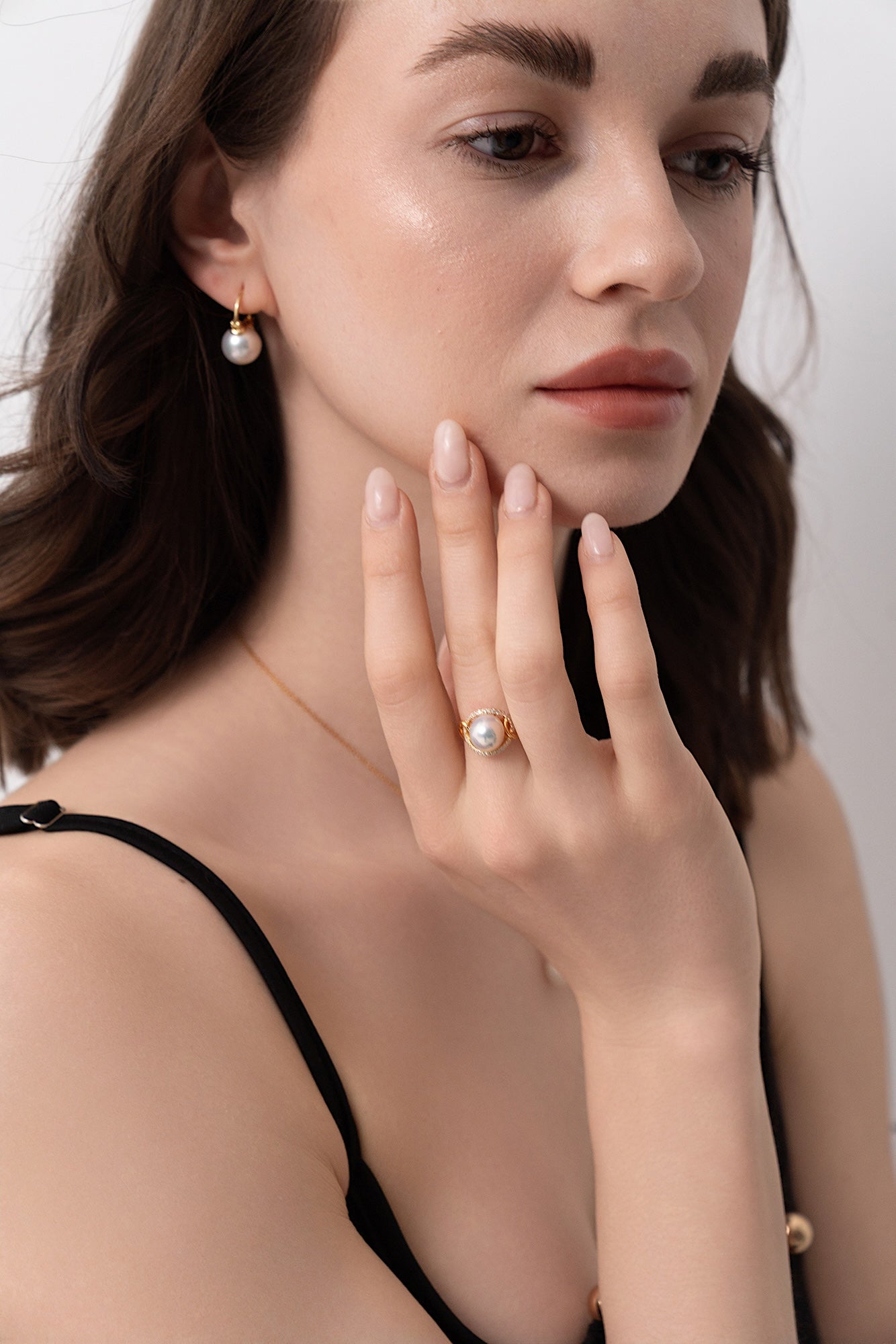 Lumi Dew 10-11mm Edison Pearl Earrings