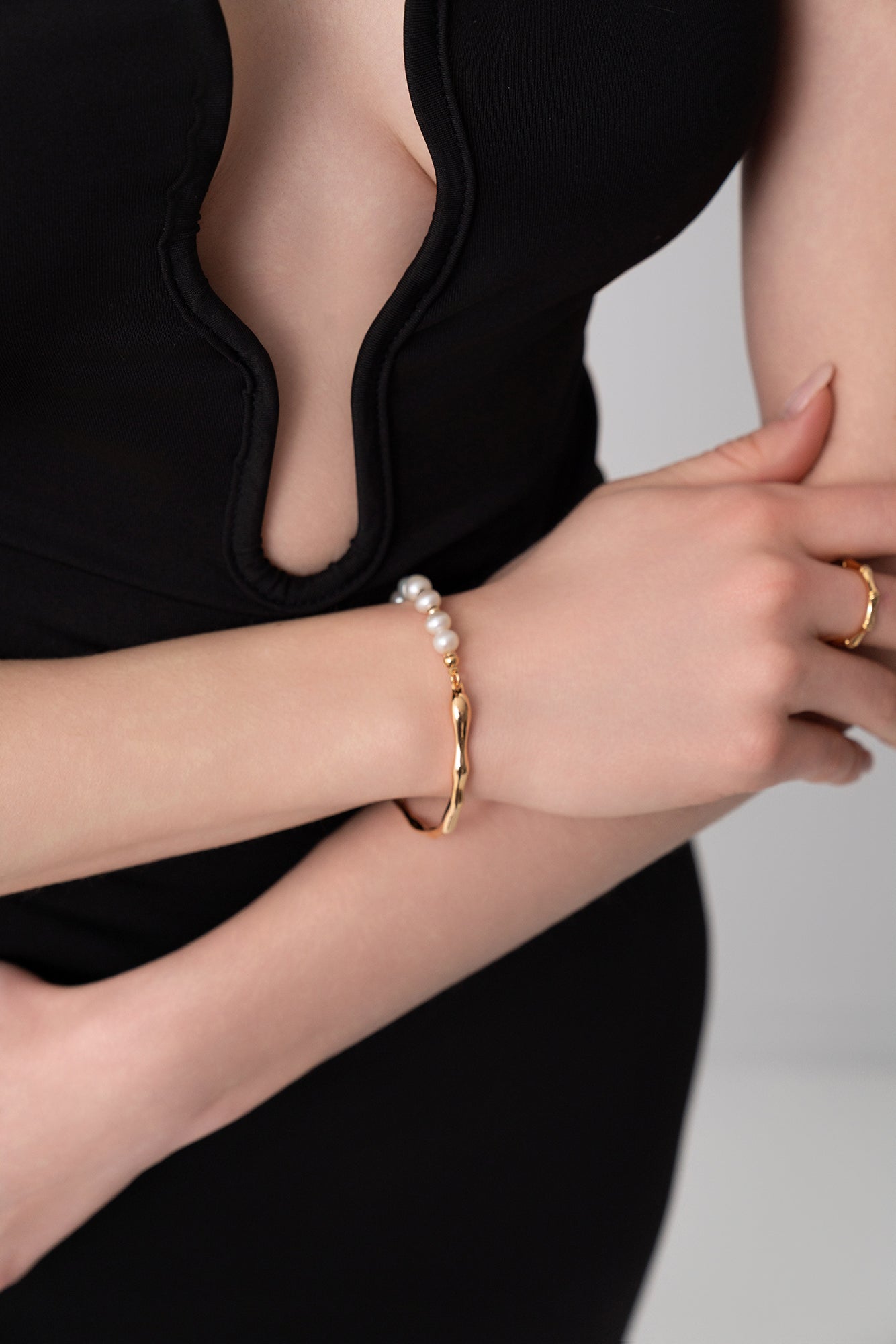 Stem Freshwater Pearl Bracelet