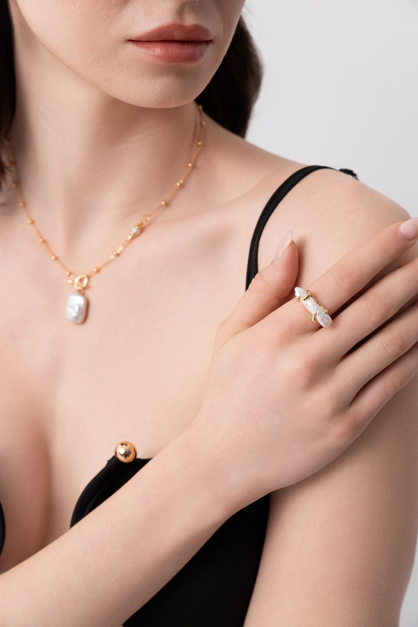 Golden Crest Baroque Pearl Ring