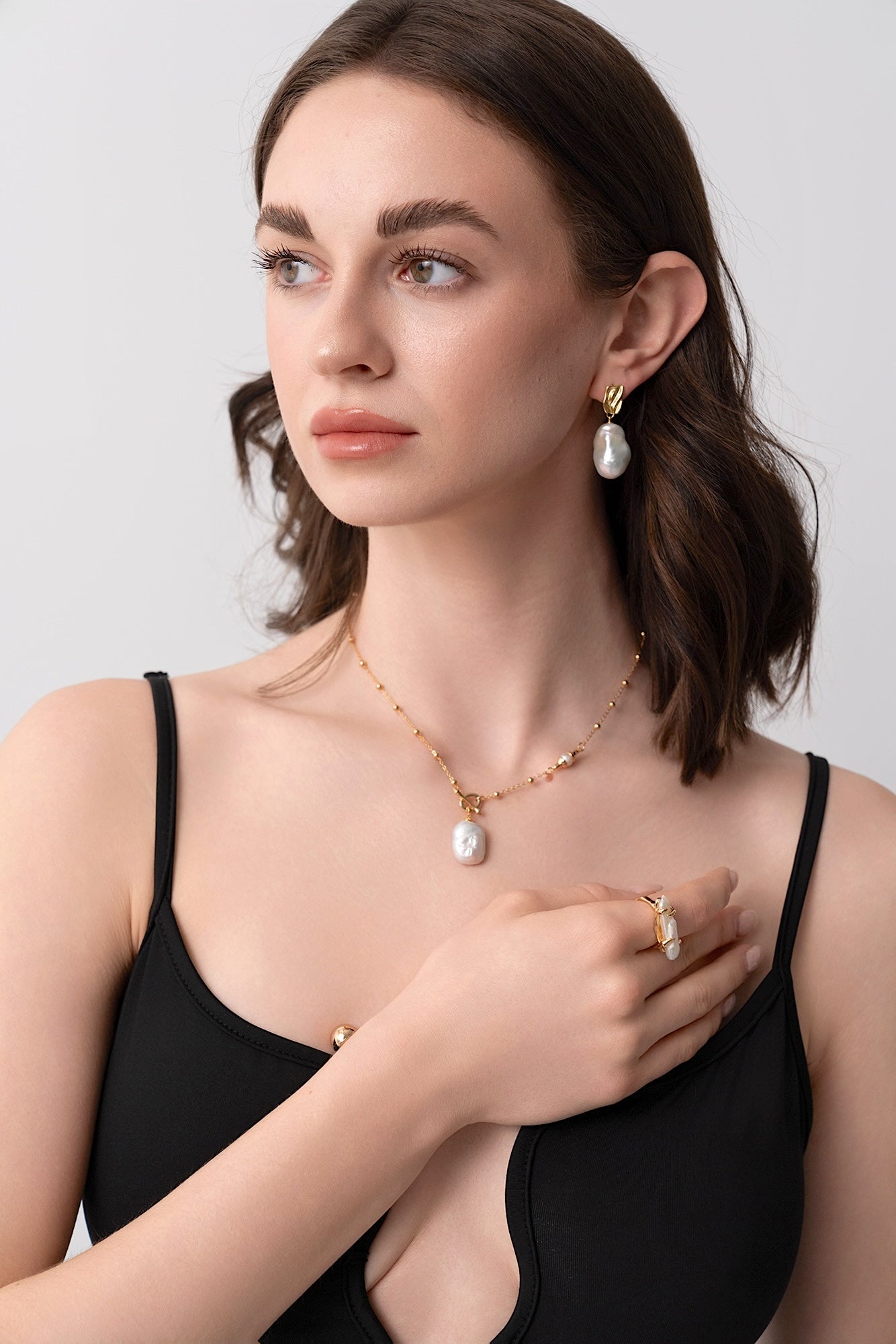 Golden Drift Baroque Pearl Necklace