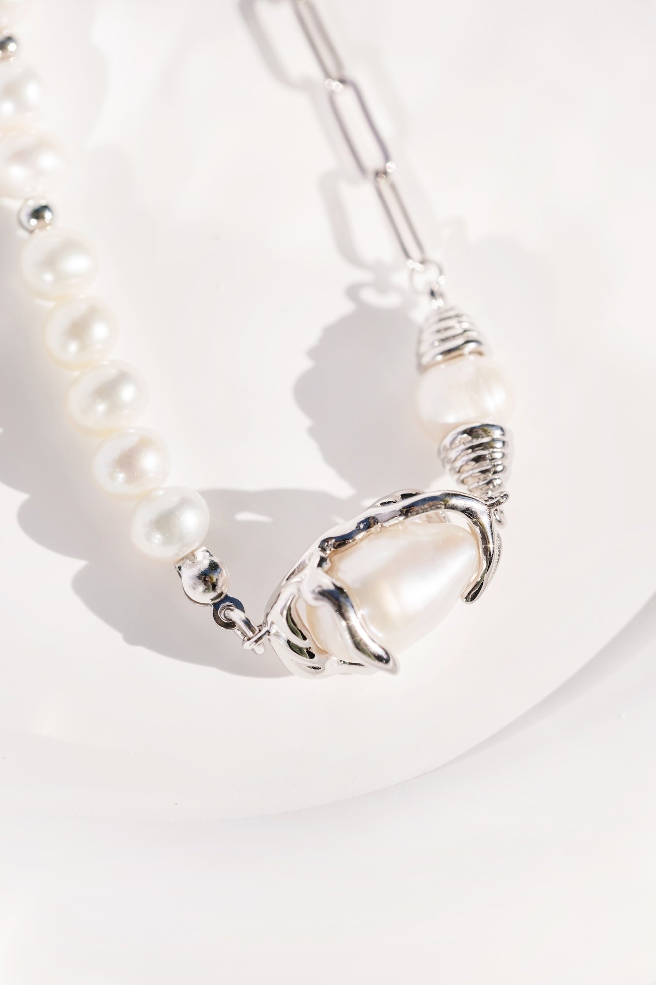 Harbor Chain Baroque Pearl Necklace