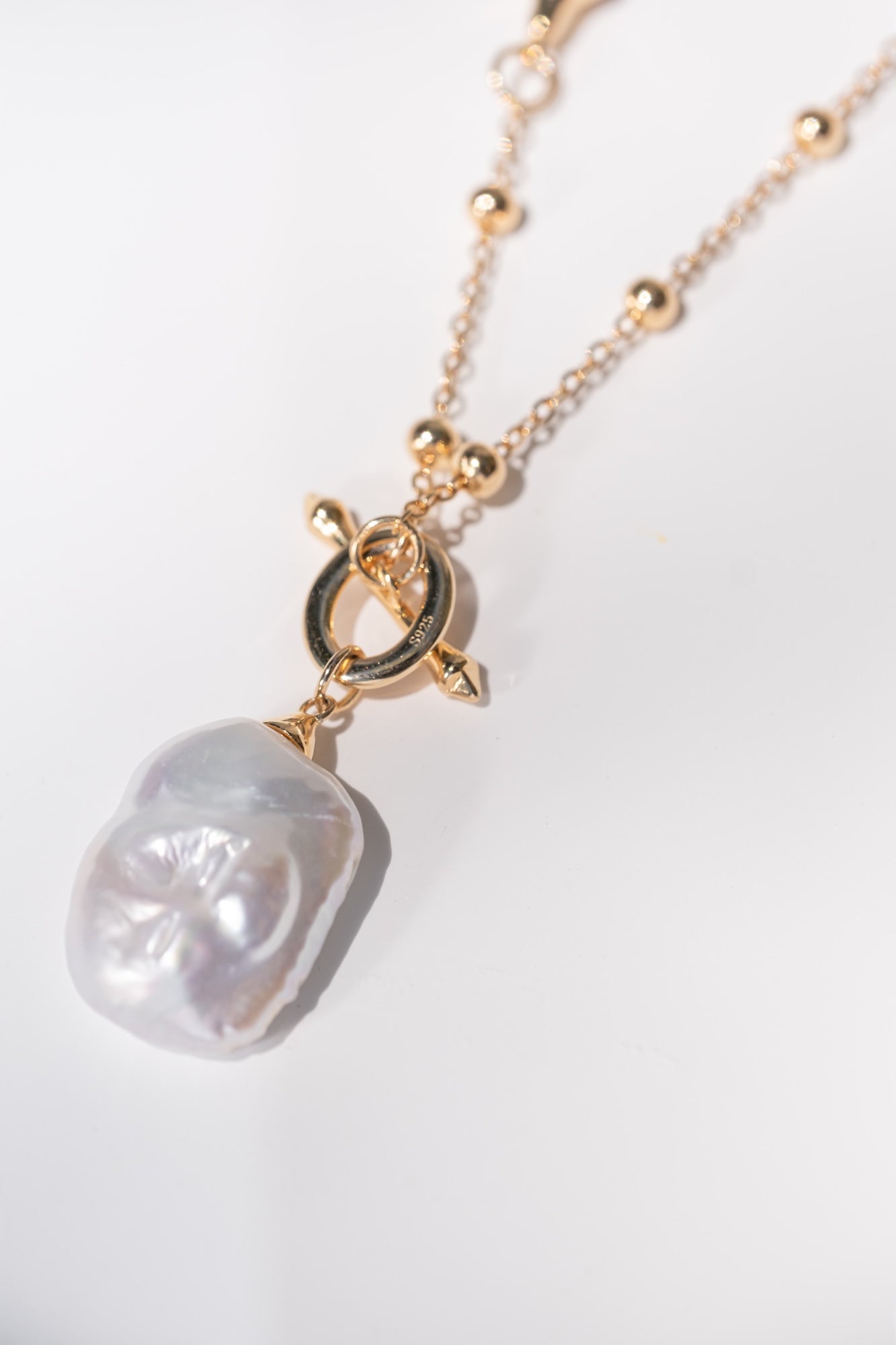 Golden Drift Baroque Pearl Necklace