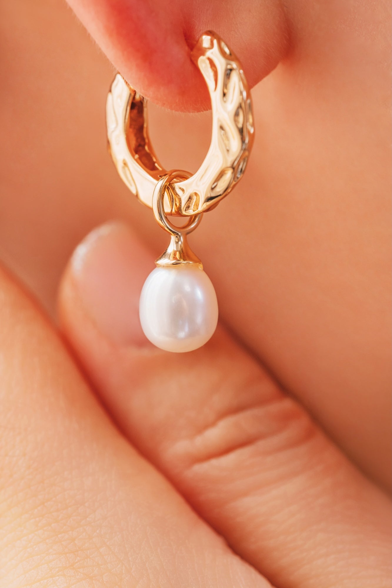 Luna Ripple Pearl Earrings