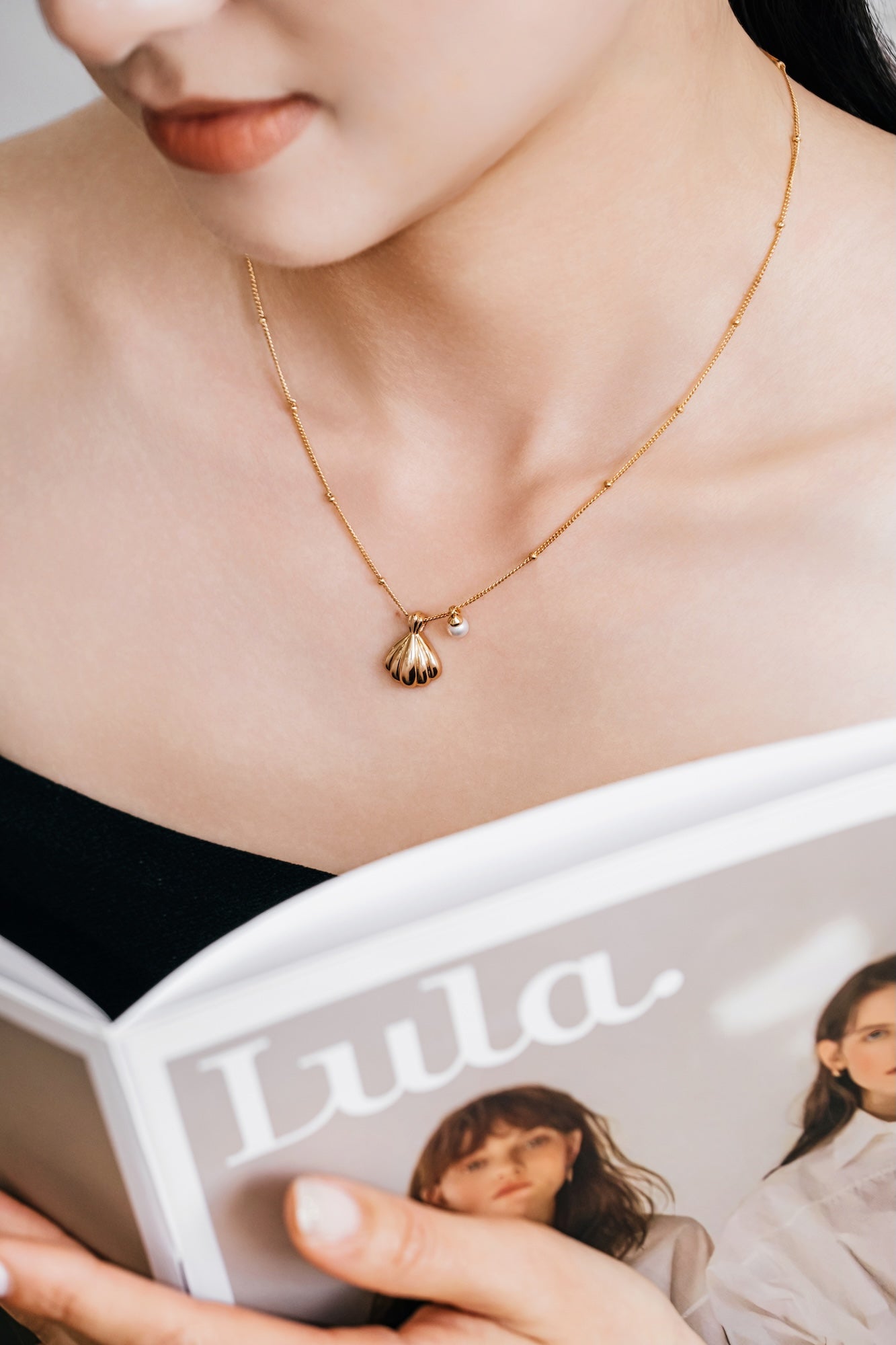 Seashell Pearl Necklace