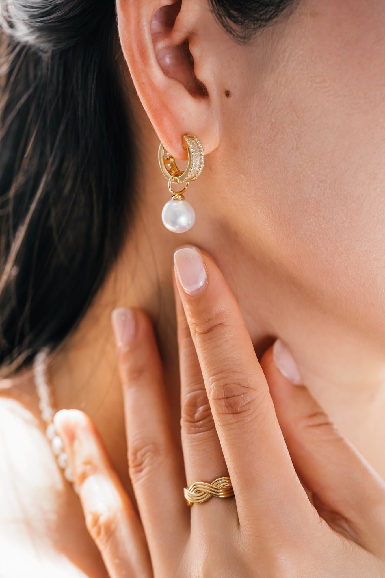 Illume Baroque Pearl Hoop Earrings