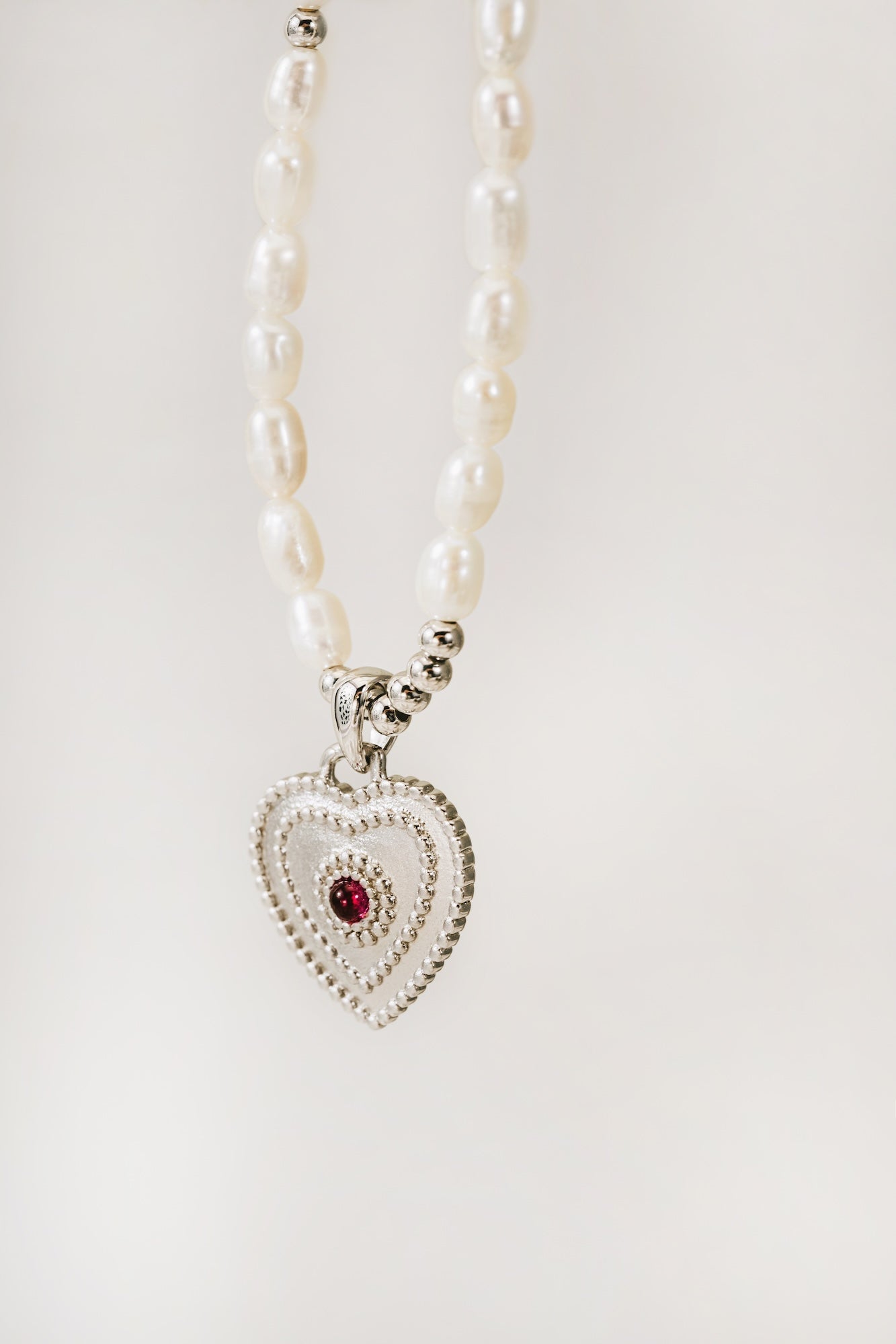 Hearttrace Pearl Necklace