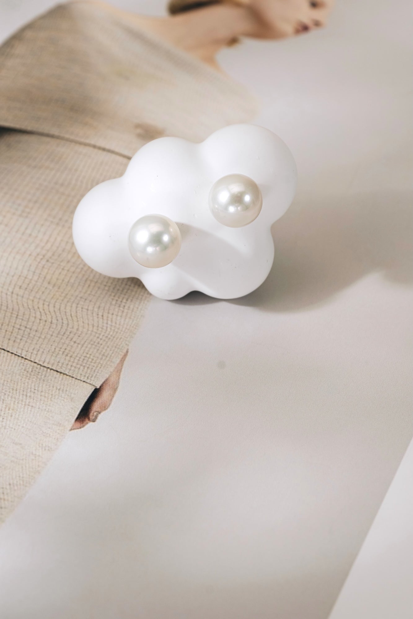 10-11mm Edison Pearl Ear Studs