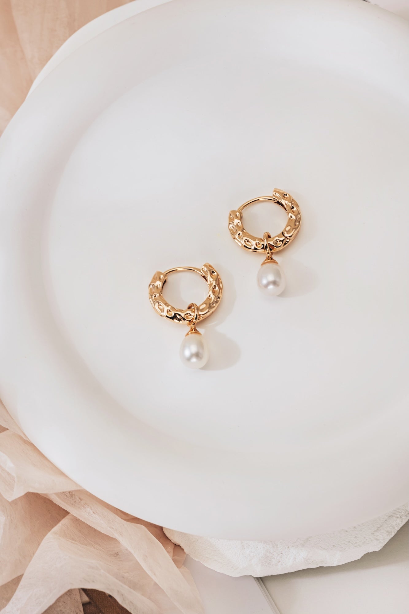 Luna Ripple Pearl Earrings