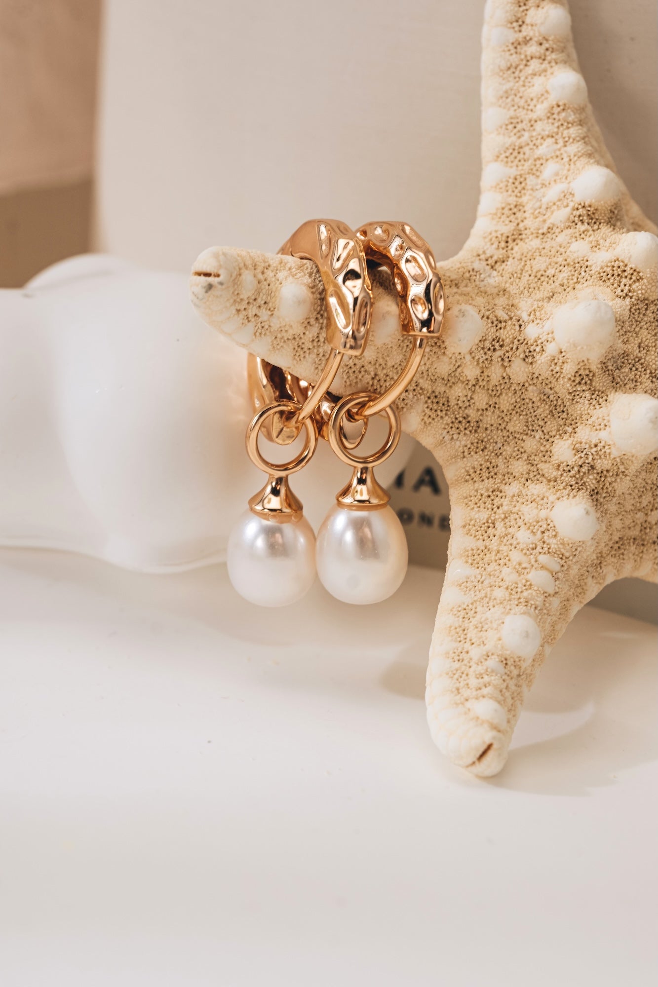 Luna Ripple Pearl Earrings