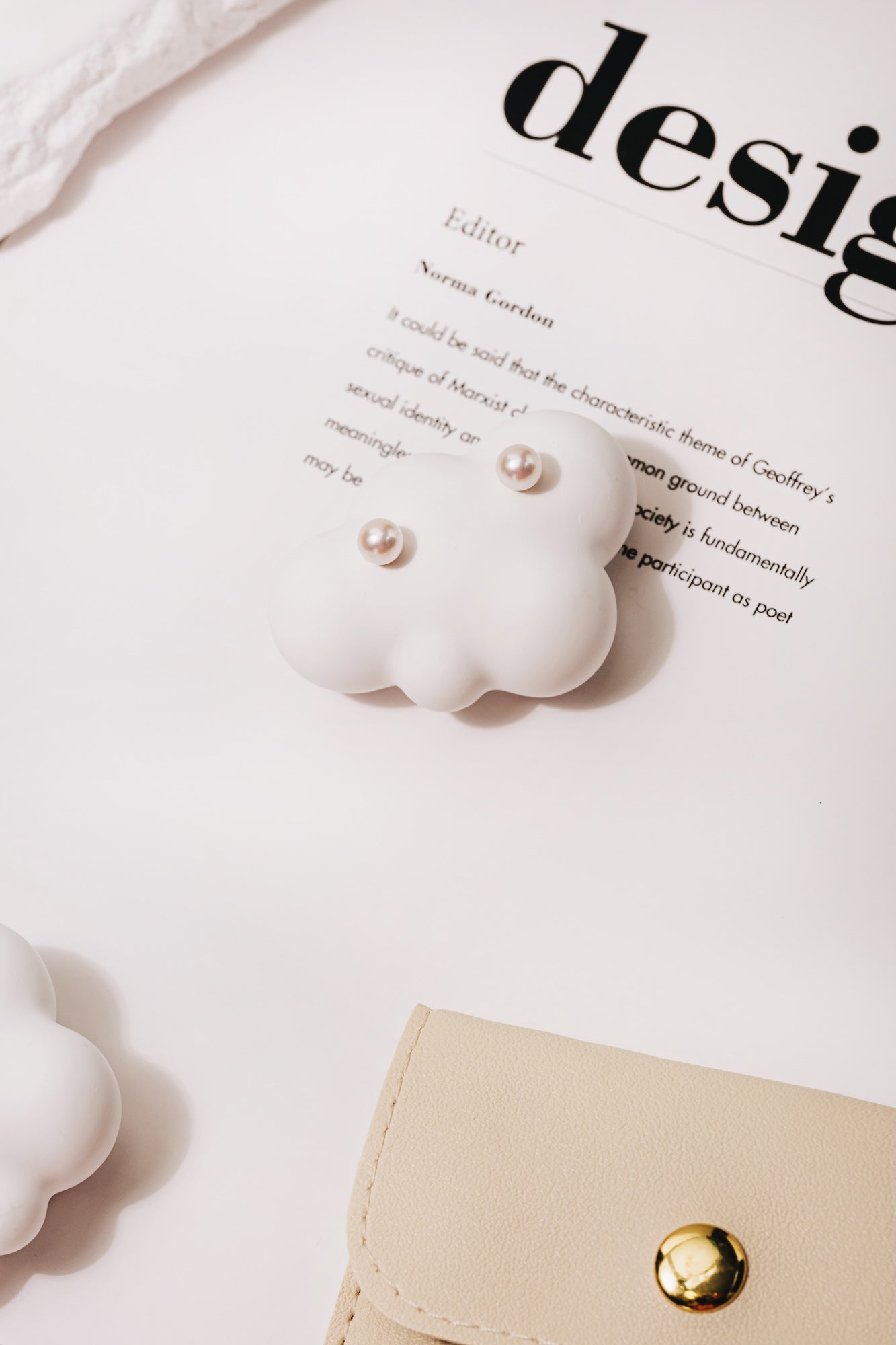 5.5-6mm Akoya Pearl Ear Studs 18K Gold