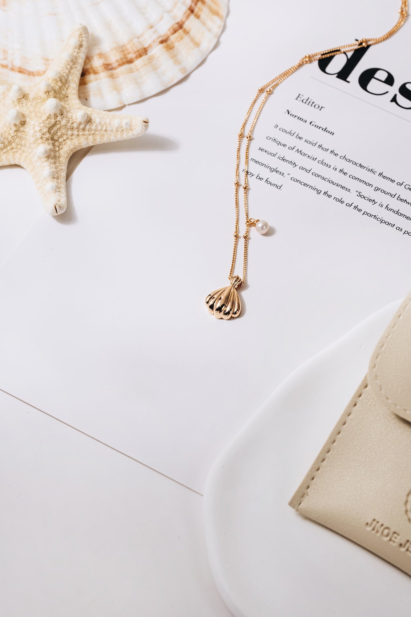 Seashell Pearl Necklace