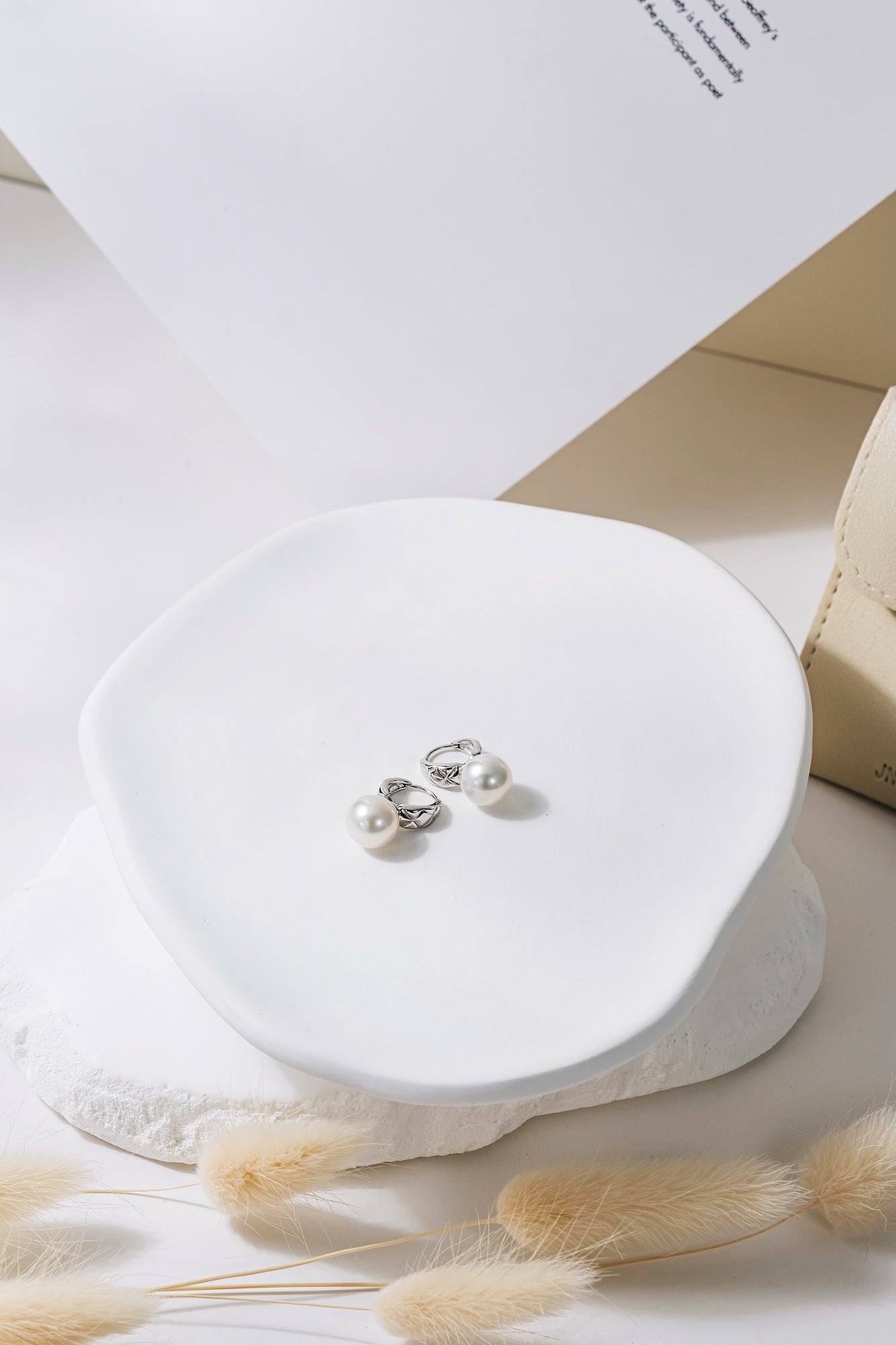 Everleaf 9-10mm Edison Pearl Earrings