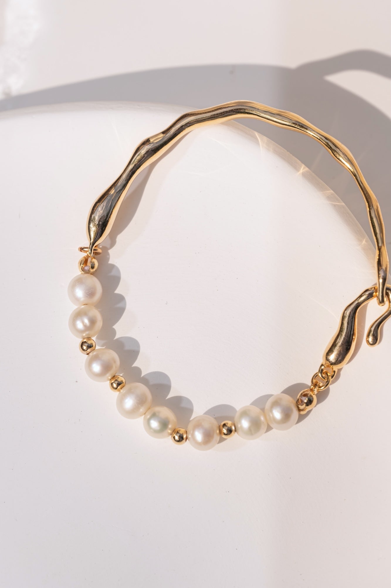 Stem Freshwater Pearl Bracelet