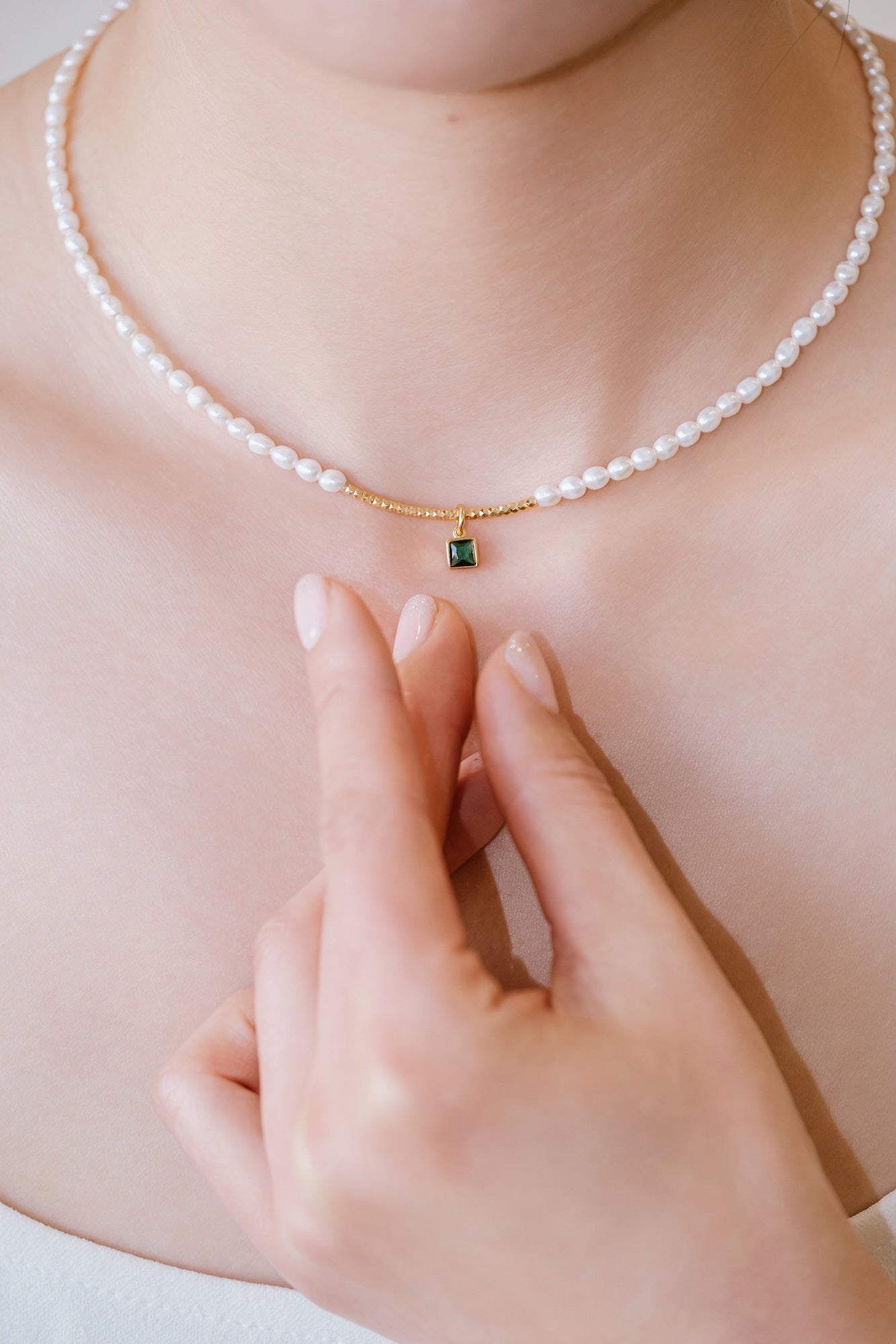 Verdant Path Pearl Necklace