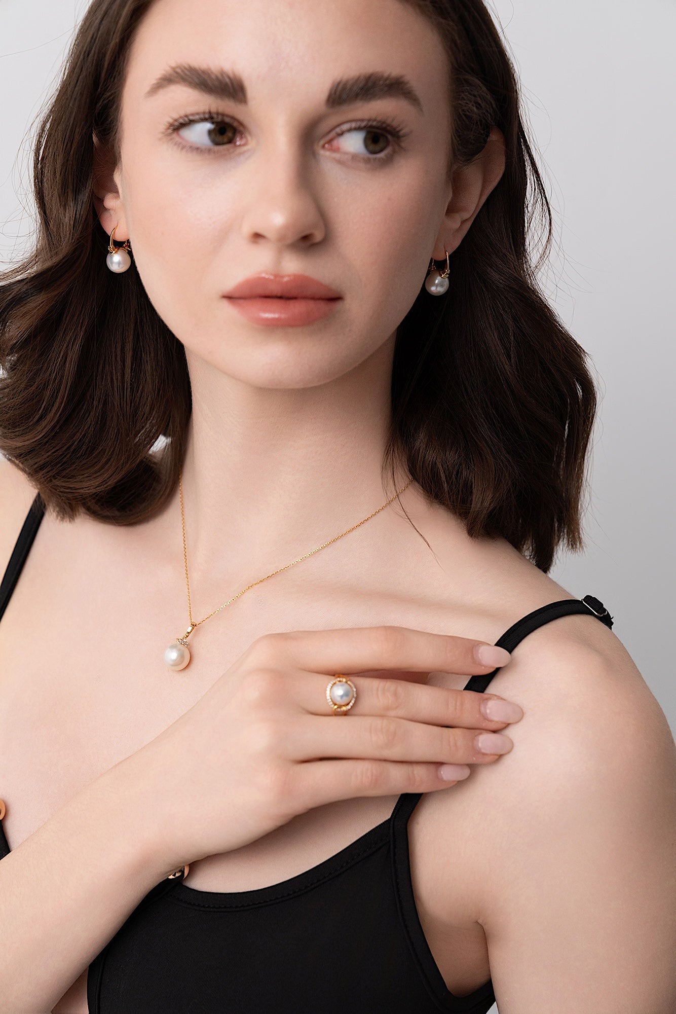 Lumi Dew 10-11mm Edison Pearl Earrings