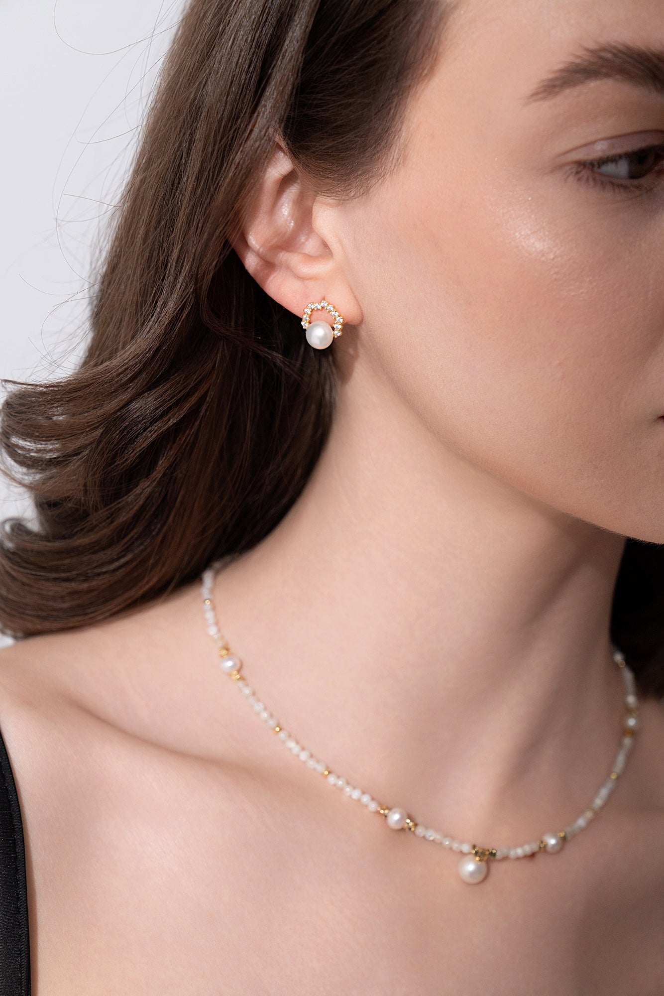 Starlight Button Pearl Ear Studs