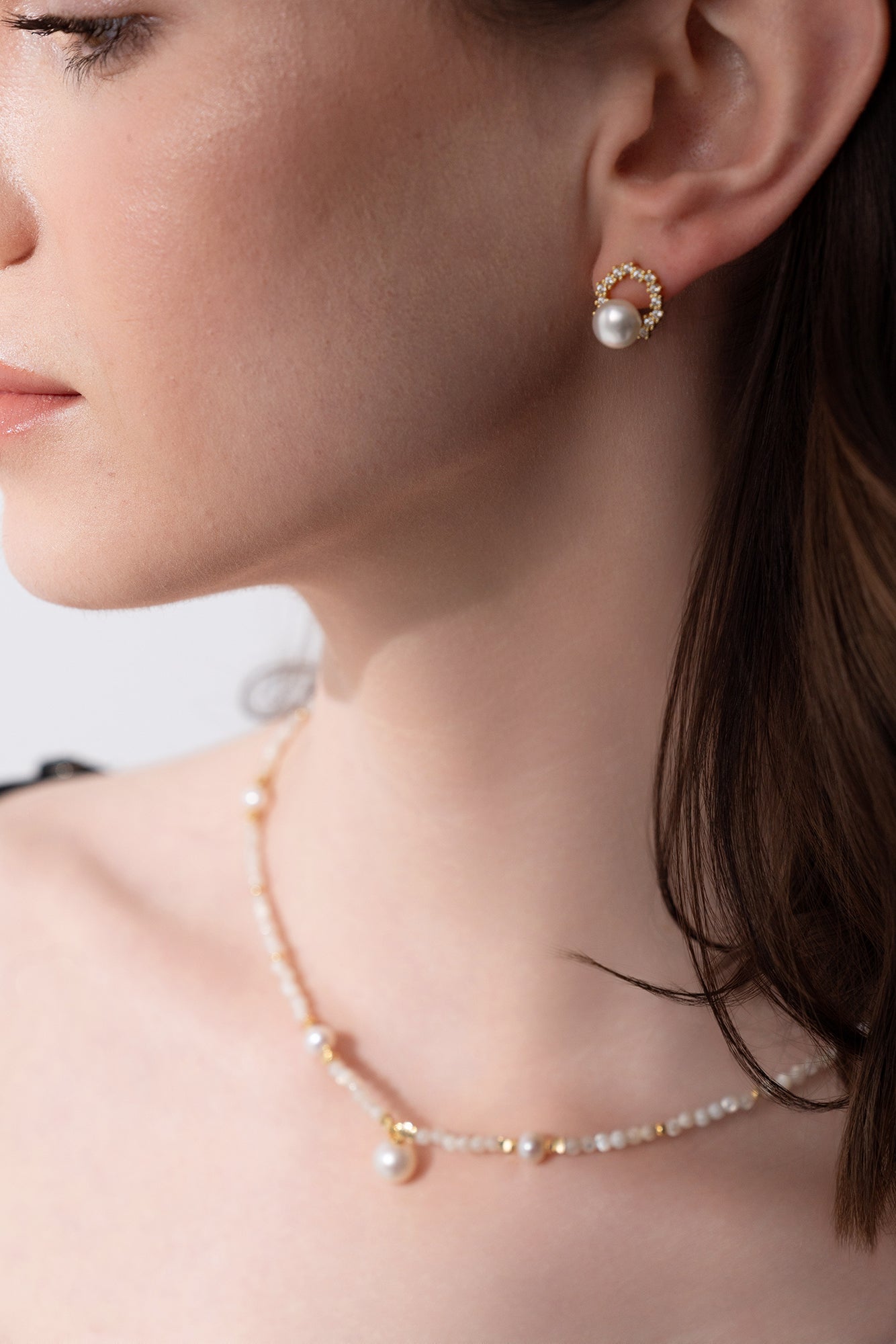 Starlight Button Pearl Ear Studs